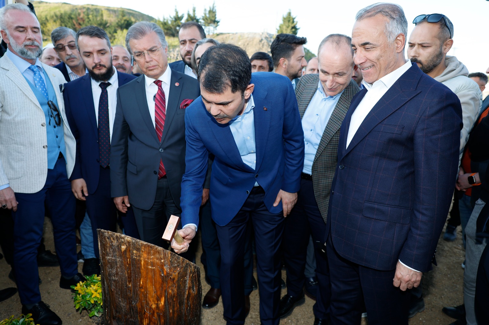 Bakan Kurum Sultangazide Millet Bahçesi Temel Atma ve Fidan Dikim Töreninde