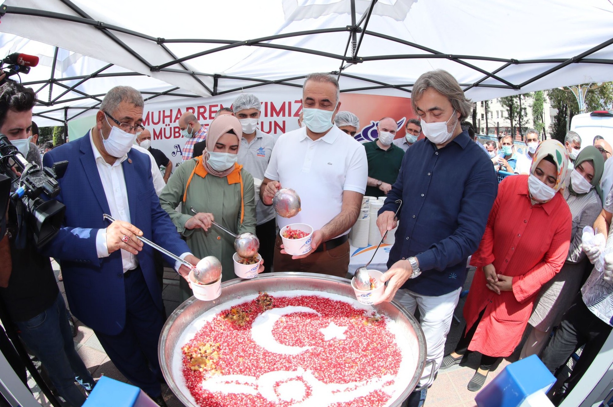 Muharrem Ayında Gönüller Buluştu