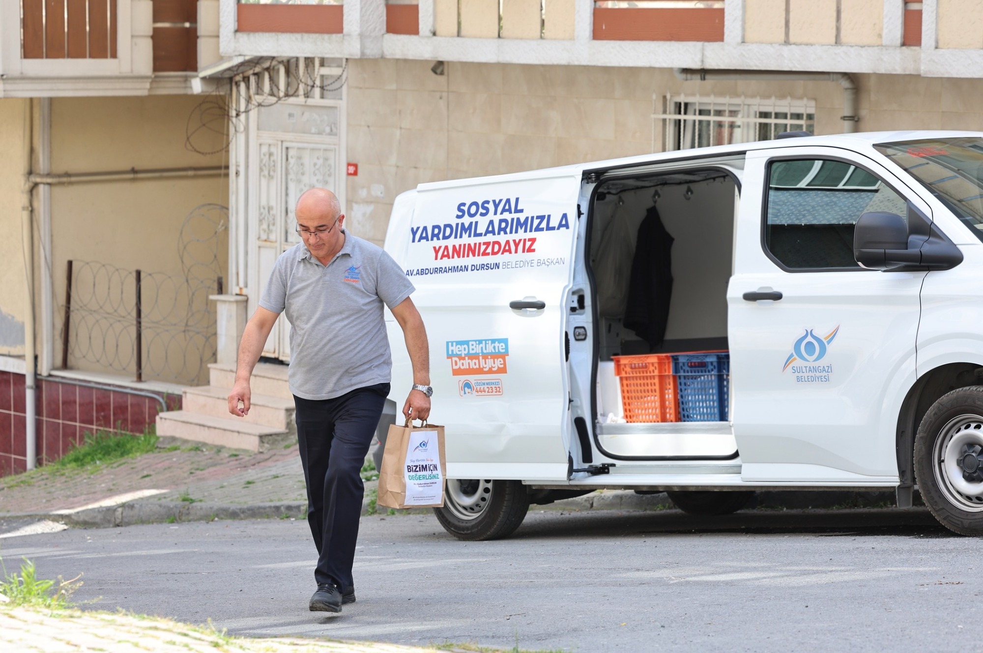 Sultangazi Belediyesi’nden İhtiyaç Sahiplerine Her Gün Sıcak Yemek